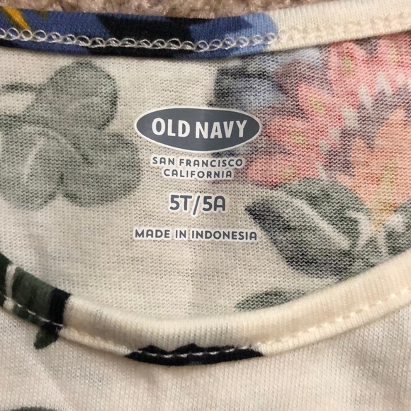 Old Navy Girl’s Floral Top - Picture 2 of 4